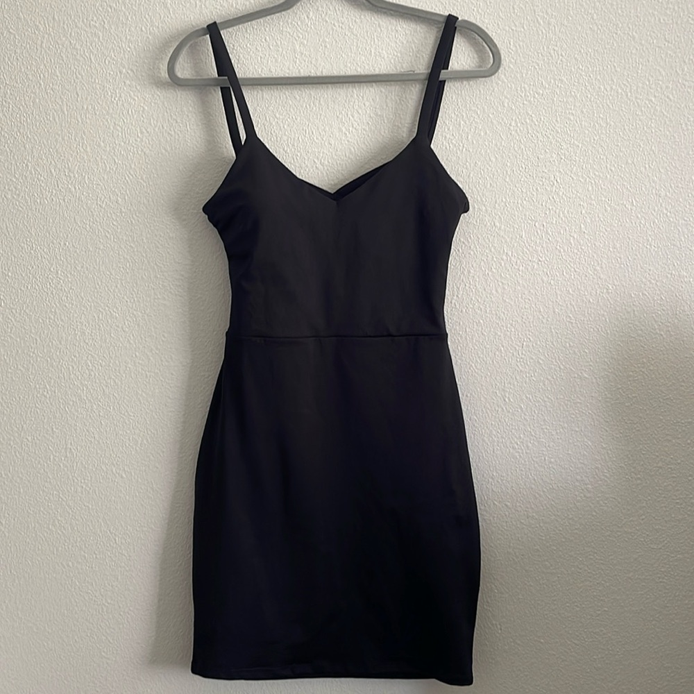 FABLETICS Women's Medium Malindi Black Athleisure Strappy Back Dress - Picture 2 of 9